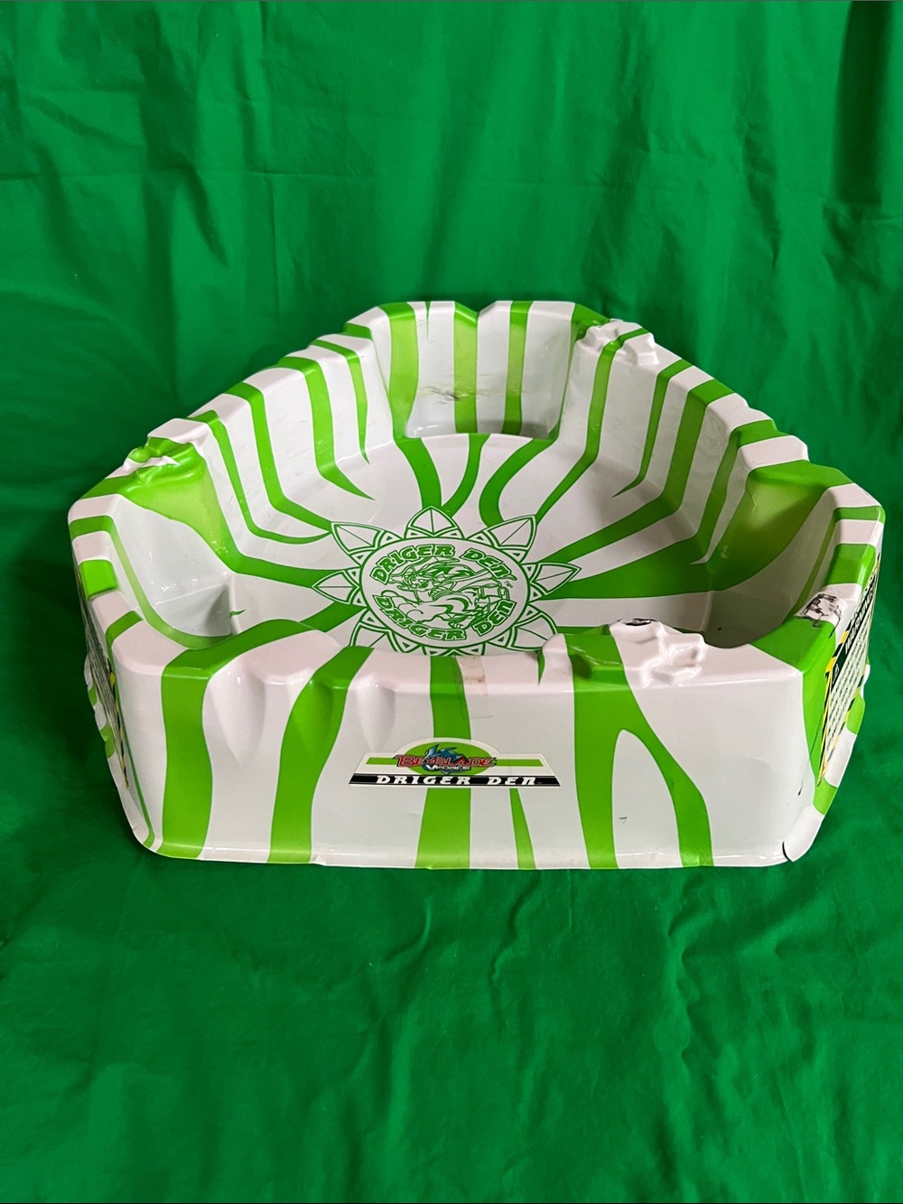 Vintage Drifter Den Green Beyblade